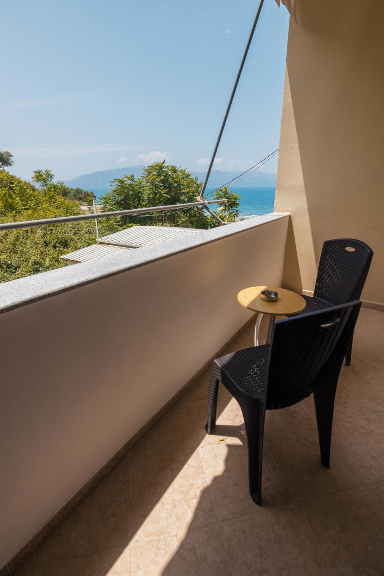 Hotel Klevi Vlorë Exterior foto