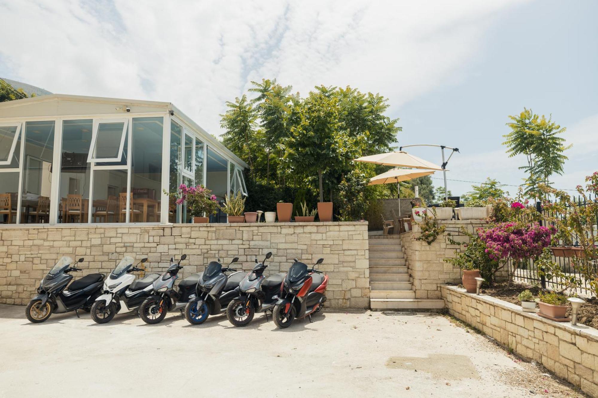 Hotel Klevi Vlorë Exterior foto