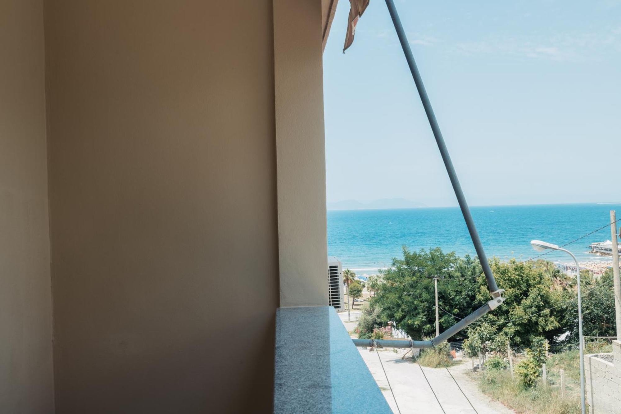 Hotel Klevi Vlorë Exterior foto