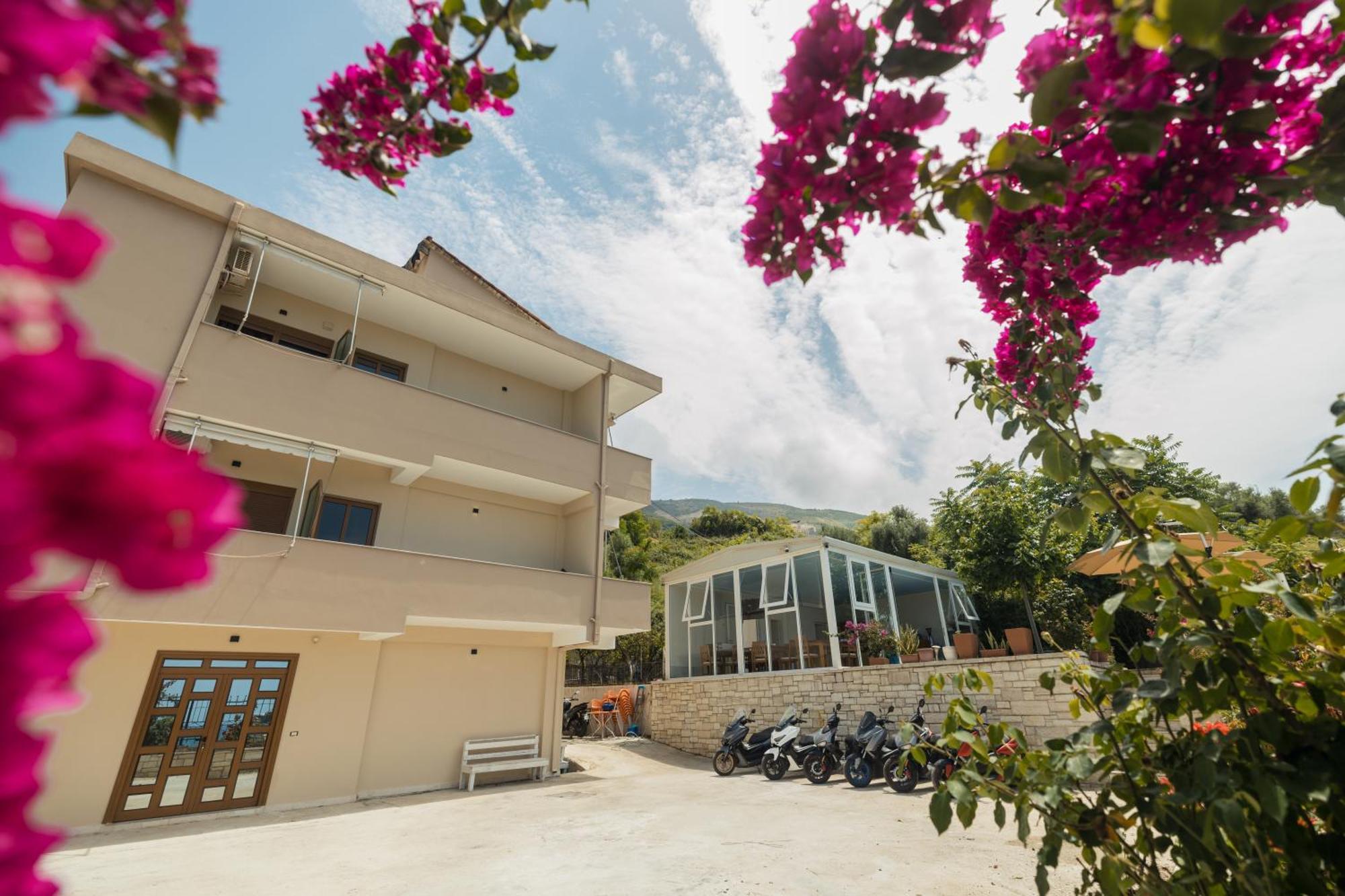 Hotel Klevi Vlorë Exterior foto