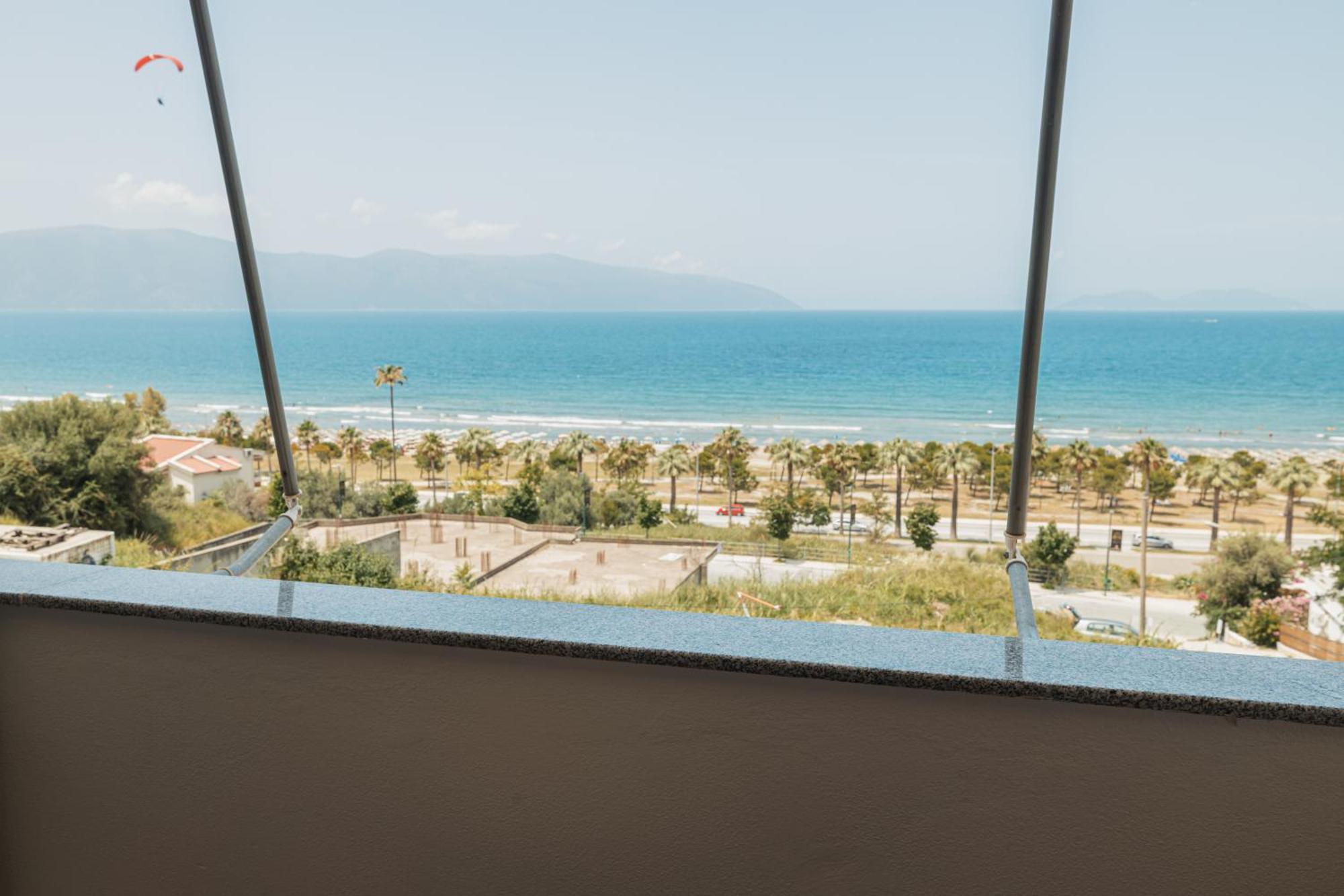 Hotel Klevi Vlorë Exterior foto