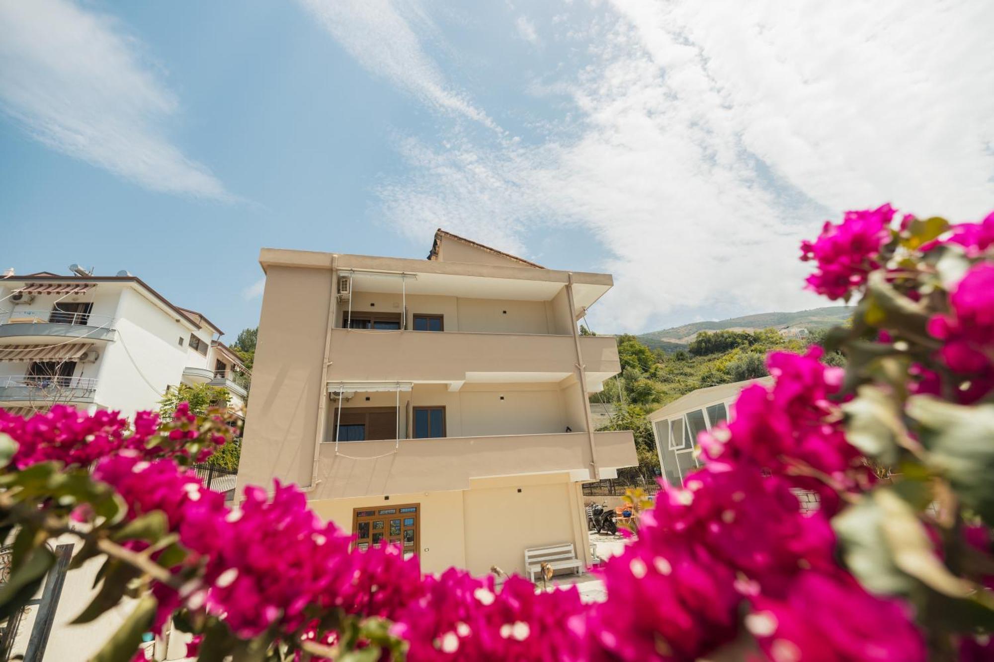 Hotel Klevi Vlorë Exterior foto